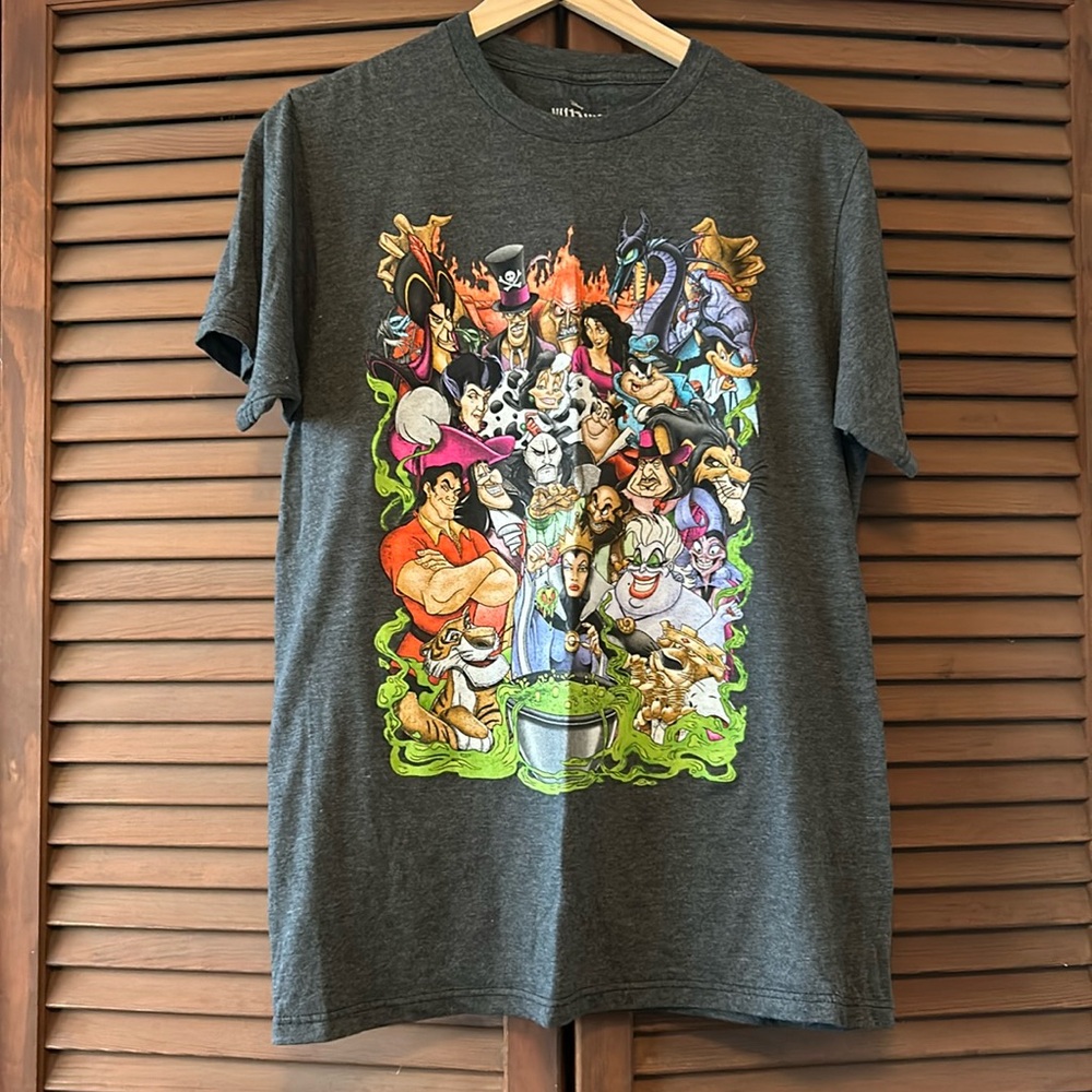 Disney Villains Medium M Shirt Hades Gaston Yzma Ursula Jafar Cruella
